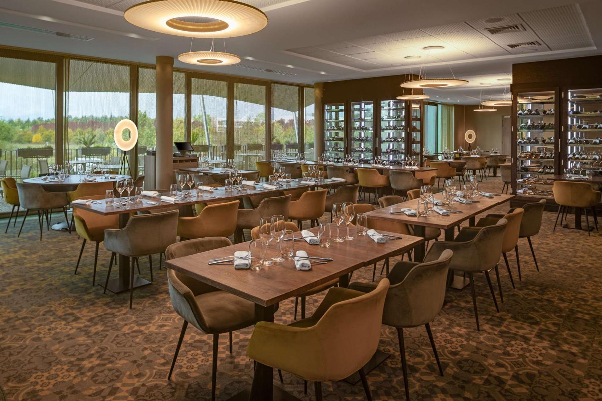 Hotel Golden Tulip Lyon Eurexpo 4*